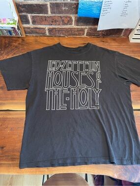 Led Zeppelin Black 'Houses of the Holy' Short Sleeve Tee